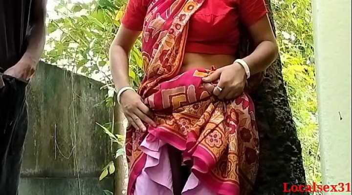 Village Living Lonely Bhabhi Sex Out