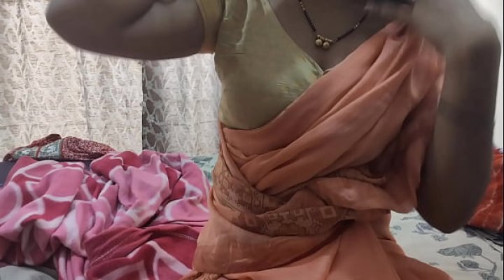 Desi Bhabhi Hindi Audio